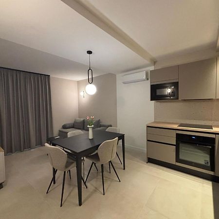 Sea View Apartment Gin 브렐라 외부 사진