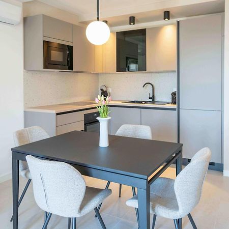 Sea View Apartment Gin 브렐라 외부 사진