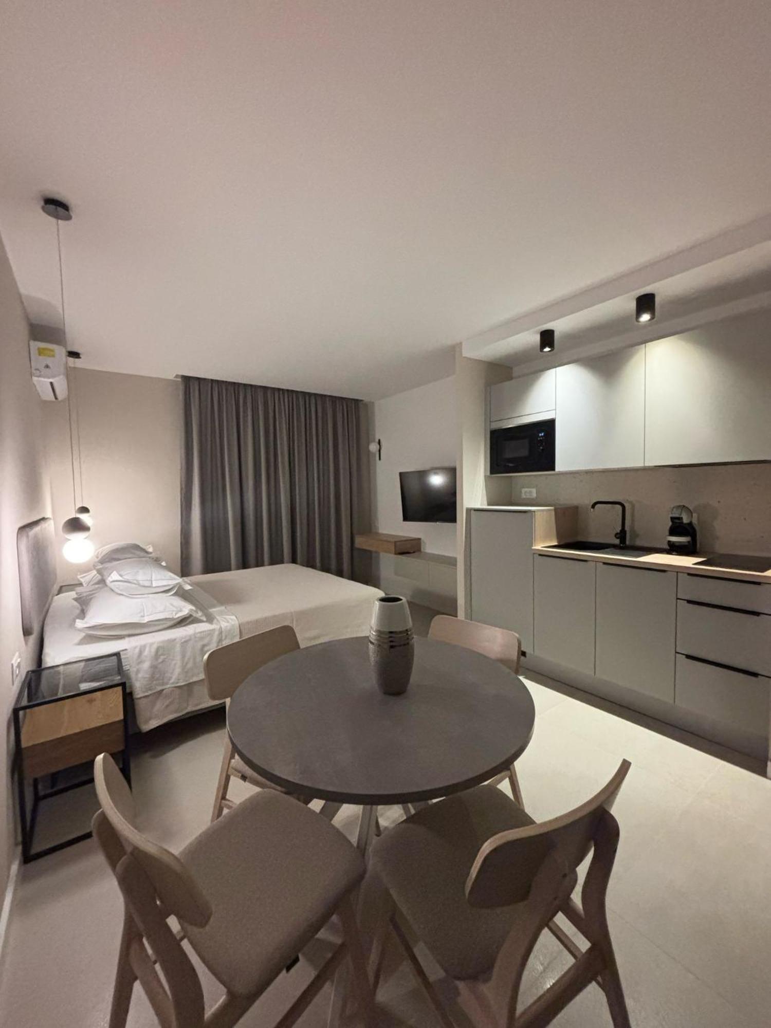 Sea View Apartment Gin 브렐라 외부 사진